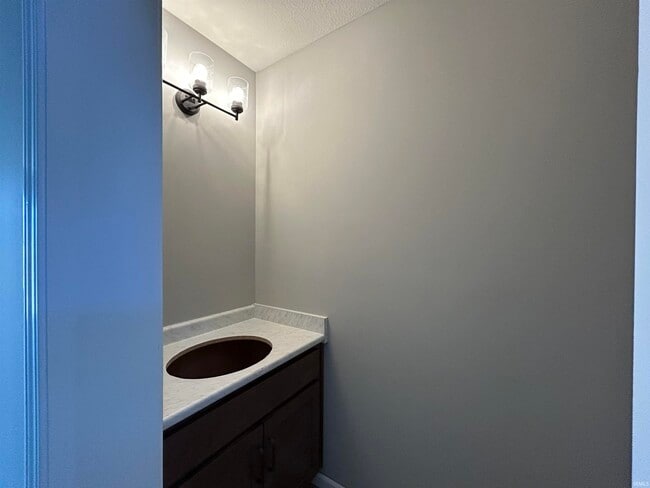 Building Photo - 204 Brescia Dr