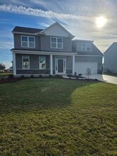 Building Photo - 9425 Newbury Ln