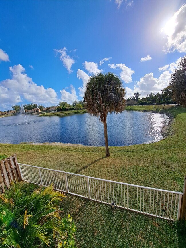 Building Photo - 5200 NW 31st Ave