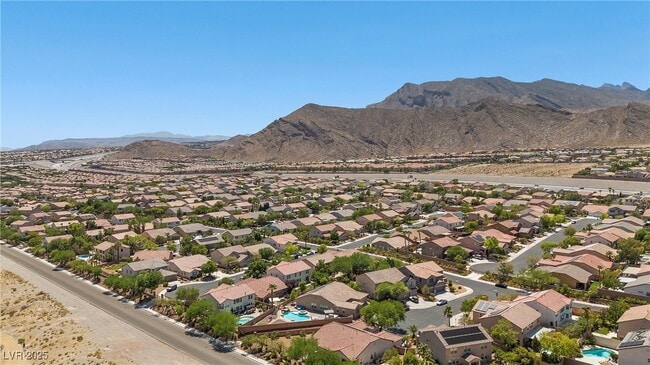 Building Photo - 10381 Pilot Mountain Ct