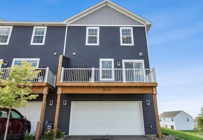 Building Photo - 6636 Hinterland Trl S