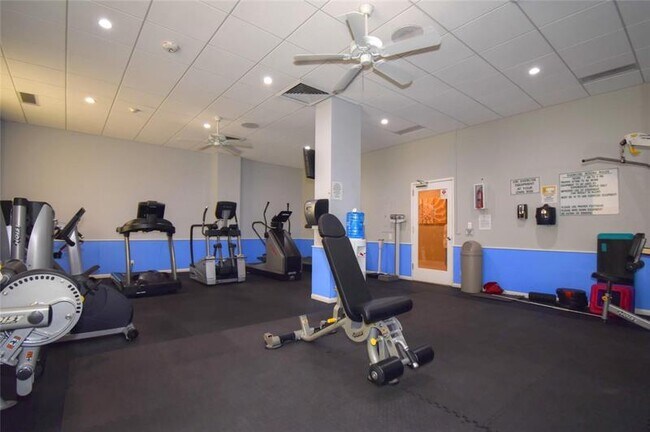 Building Photo - 4250 Galt Ocean Dr