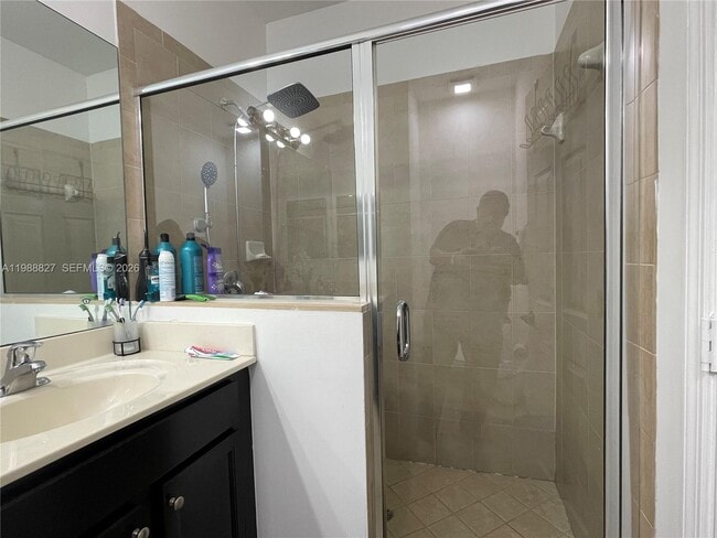 Building Photo - 16963 SW 92nd St