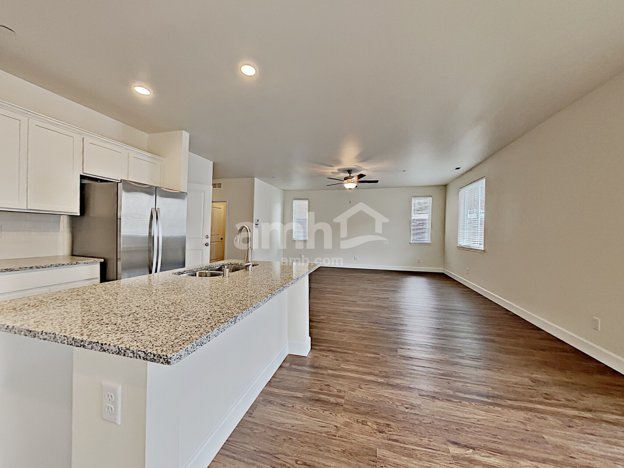 Building Photo - 10618 137th St E