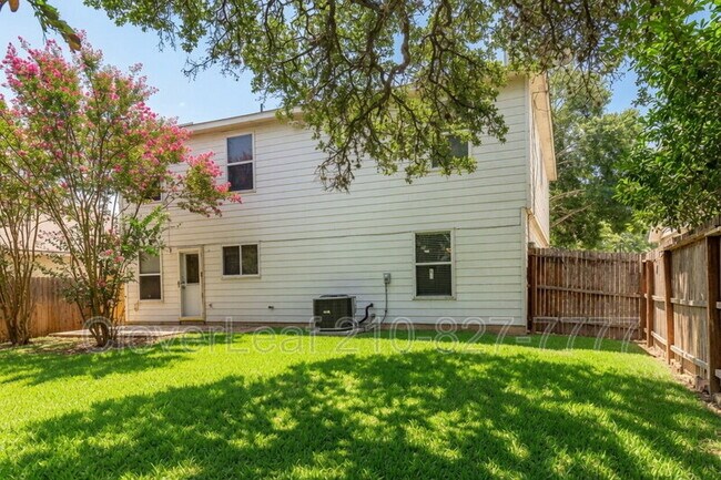 Building Photo - 4011 Bulverde Pkwy