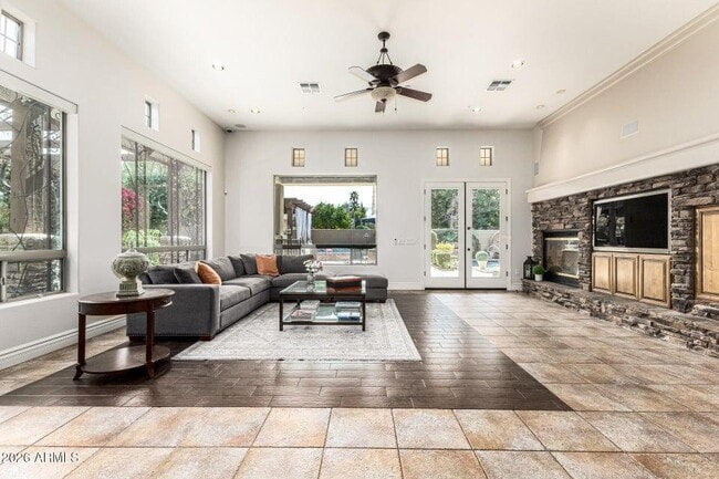 Building Photo - 10919 E Onyx Ct