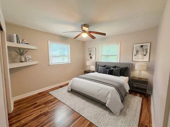 Building Photo - Move-In Ready 3BR Rental with Spacious Yard & Deck