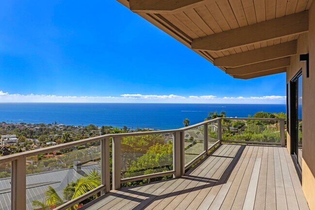 Building Photo - Mystic Hills Ocean View Home
