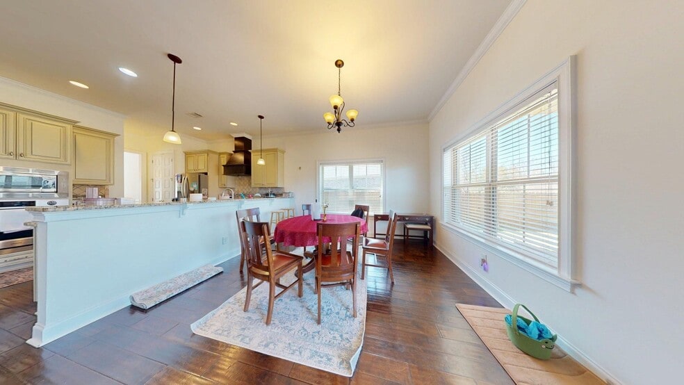 Building Photo - Spacious 4 Bedroom in Cypress Point at the AU Club