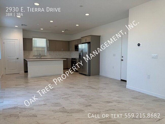 Building Photo - 2930 E Tierra Dr