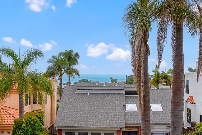 Building Photo - 14061 Mercado Dr