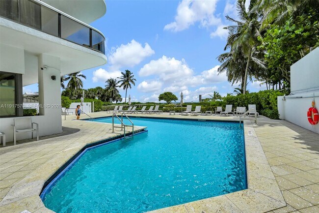 Building Photo - 9455 Collins Ave