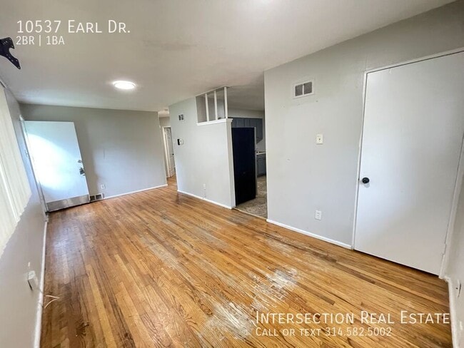 Building Photo - 10537 Earl Dr