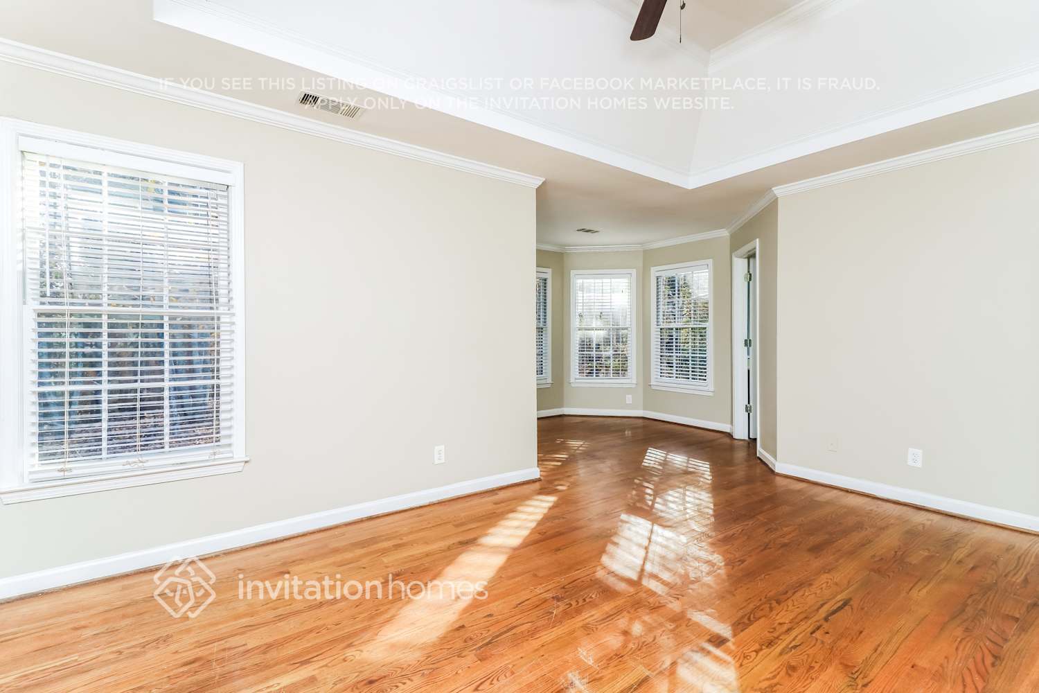 Building Photo - 4885 Leeds Ct