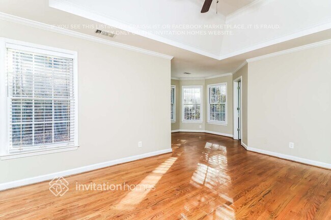 Building Photo - 4885 Leeds Ct