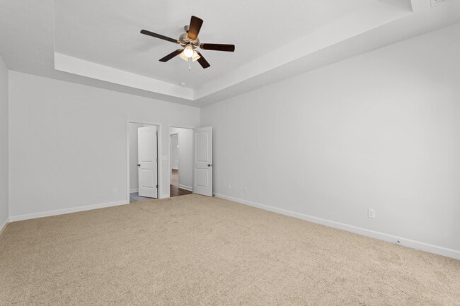 Building Photo - 833 Montclair Pt