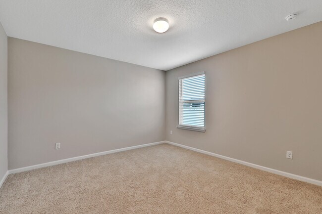 Building Photo - 589 Glasgow Dr