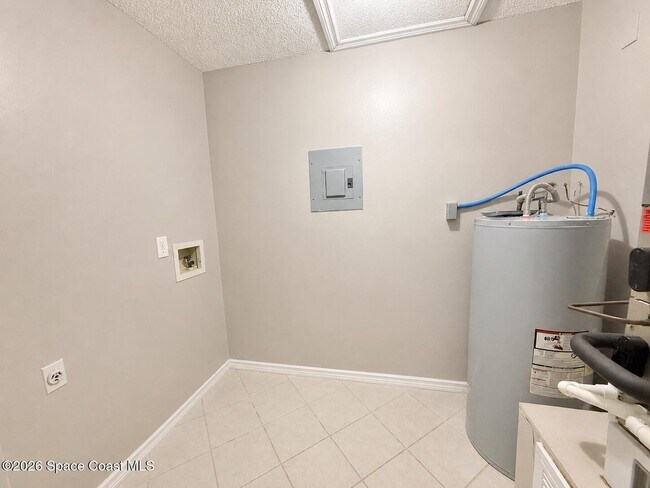 Building Photo - 5925 Clearfield Ave