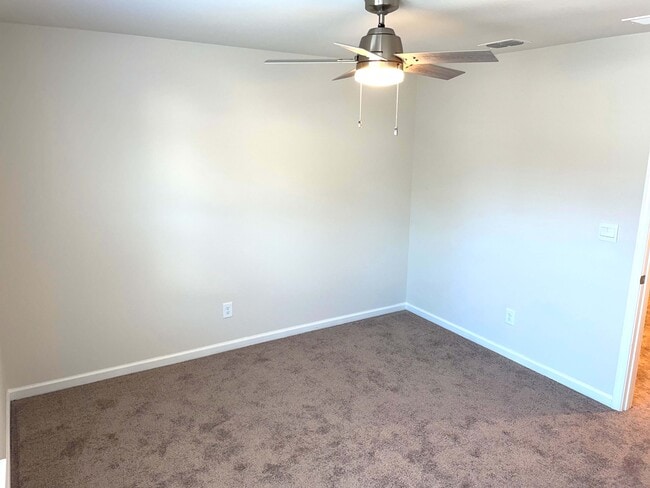 Building Photo - 1642 Villageside Ct