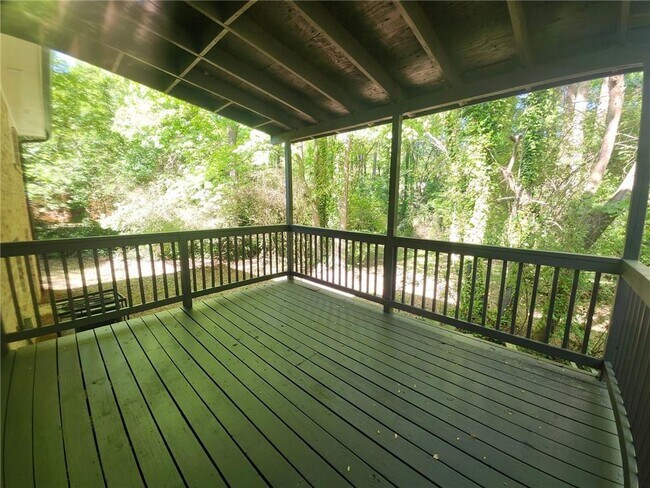 Building Photo - 2109 Newgate Dr