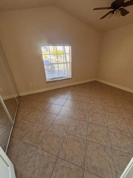 Building Photo - 4838 Cambridge St