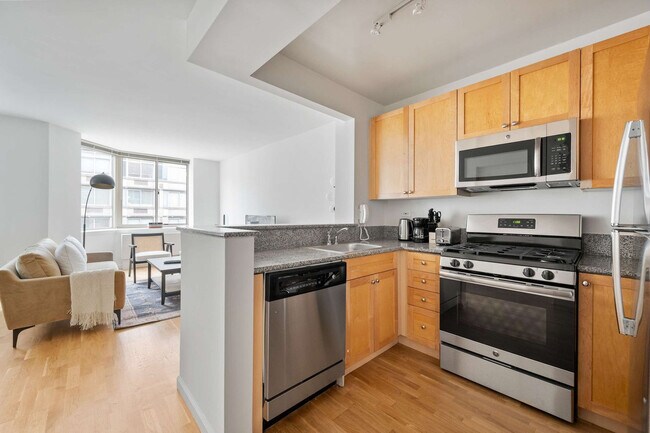 Building Photo - 1501 Lexington Ave
