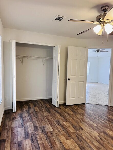 Building Photo - 8016 Lowndes St