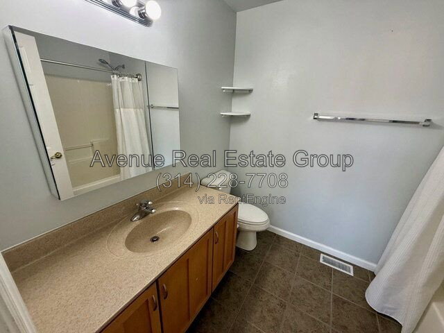 Building Photo - 4153 McPherson Ave
