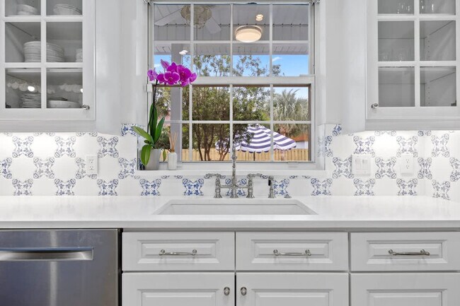 Building Photo - 3976 Ponte Vedra Blvd