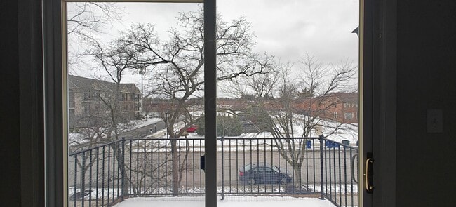 Building Photo - 1540 Slade Ave