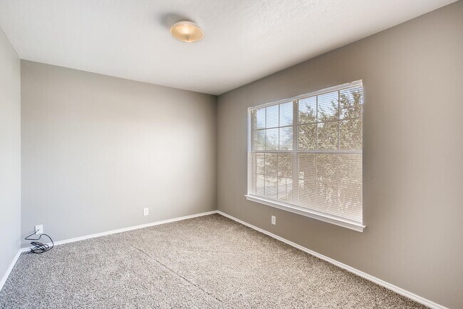 Building Photo - 4BR/2.5 Bath near the San Antonio Medical Center!!!
