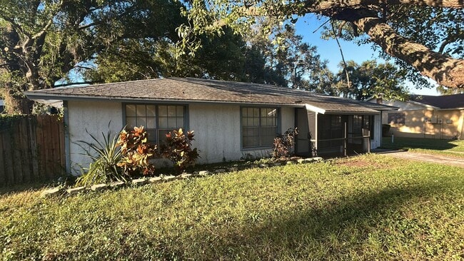 Primary Photo - Welcome Home to your 4/2 in Seffner!
