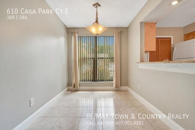 Building Photo - Casa Park Townhome For Rent in Tuscawilla!