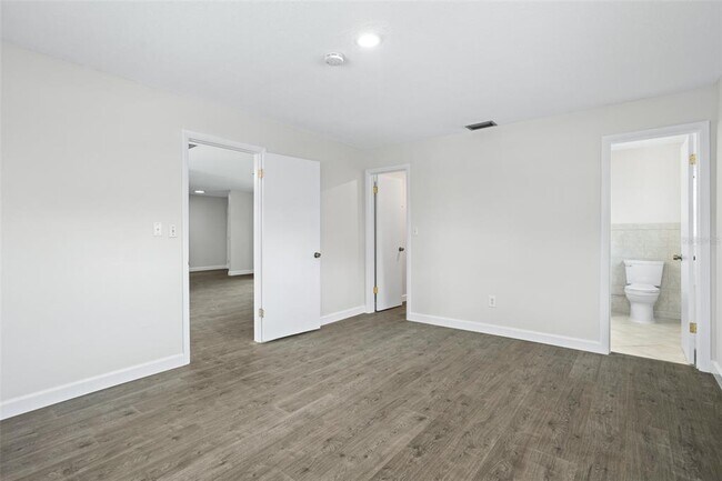 Building Photo - 3305 Arnel Ct
