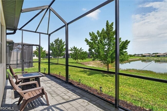 Building Photo - 14008 Hunter Oak Dr