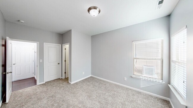 Building Photo - 16126 Long Talon Way