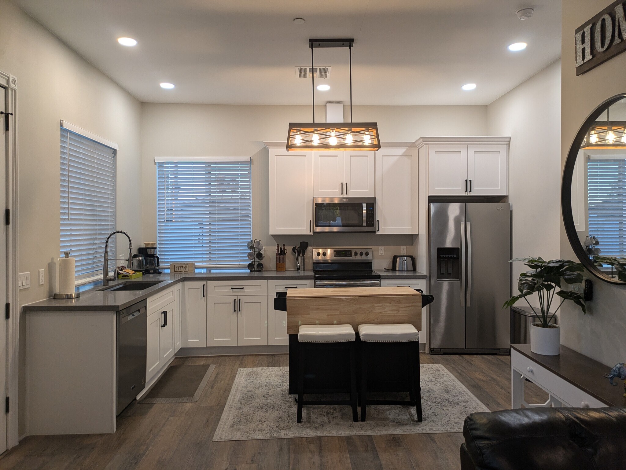 Attached apartment kitchen - 8879 E Friess Dr