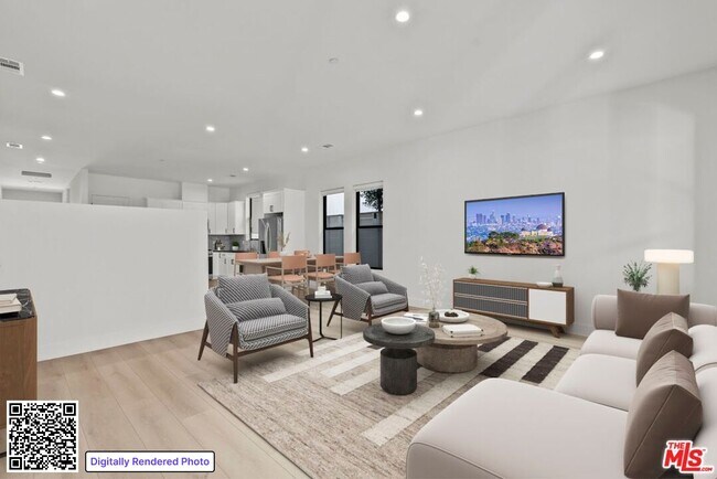 Building Photo - 521 N Martel Ave