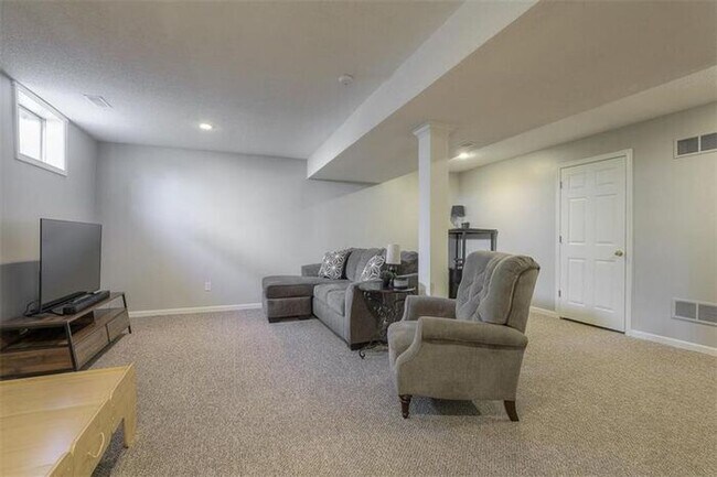 Building Photo - GORGEOUS Home in the Liberty School District-Available in JUNE!!
