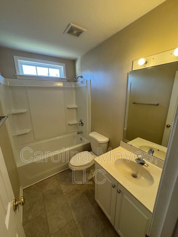 Building Photo - 500 Cliffview Ct