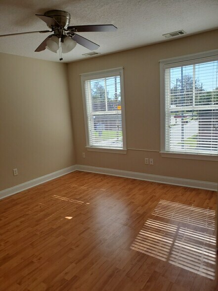 Upstairs Bedroom 2 - 836 E Anderson St