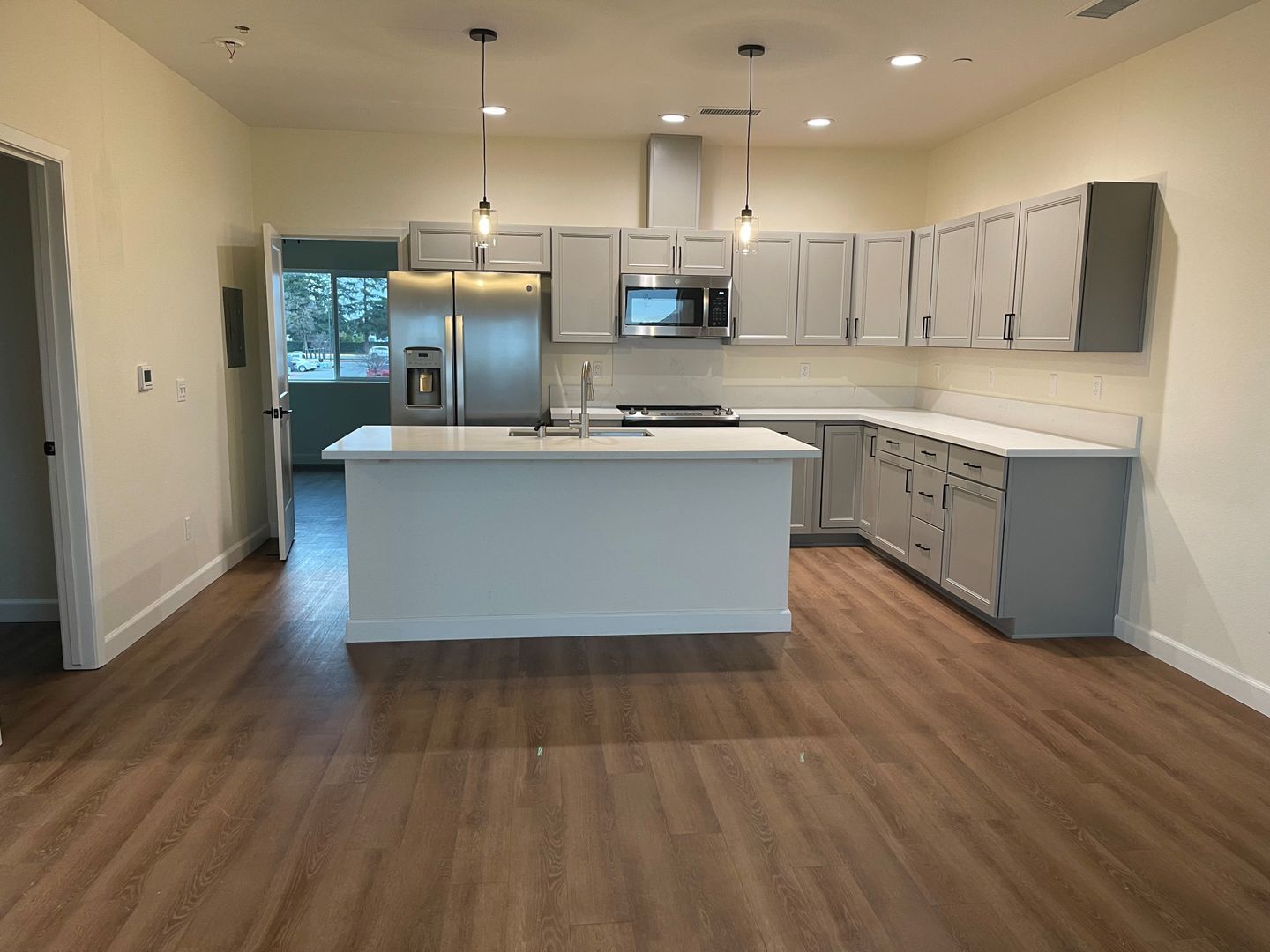 Building Photo - 2047 W Corvina Ave