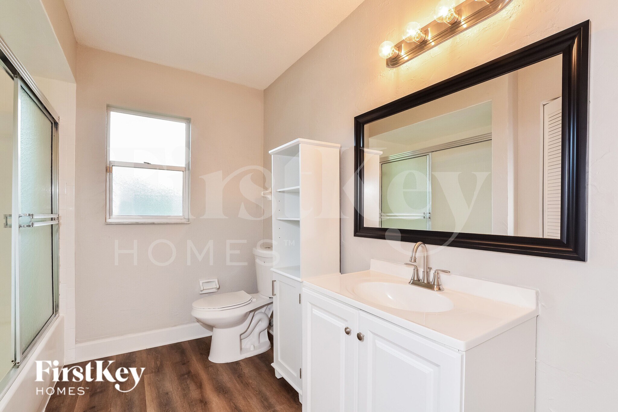 Building Photo - 833 Pine Forest Trail W