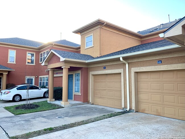 Building Photo - 2900 S Lakeline Blvd