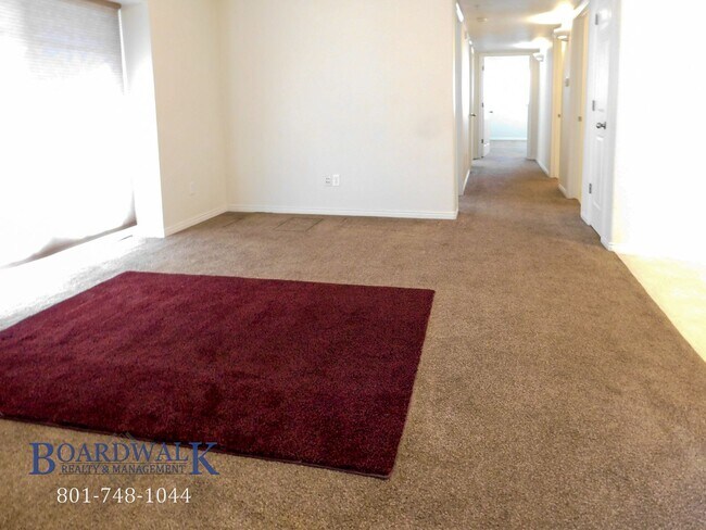Building Photo - 1529 Westbury Way
