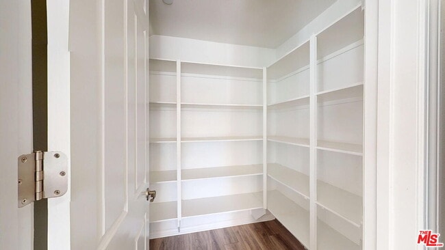 Building Photo - 9241 N Lamia Ct