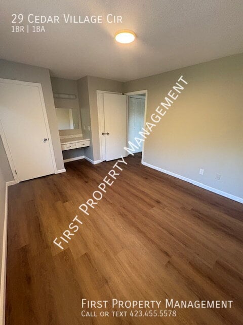 Building Photo - 29 Cedar Village Cir
