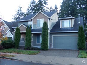 Building Photo - Spacious Home in Desirable Fircrest