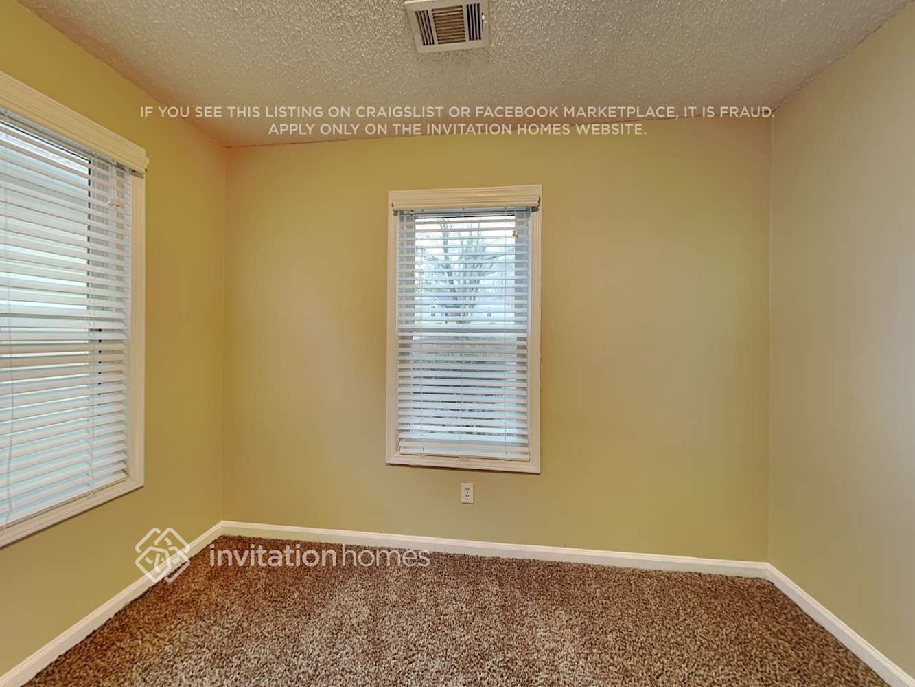 Building Photo - 5995 Bayside Dr NW