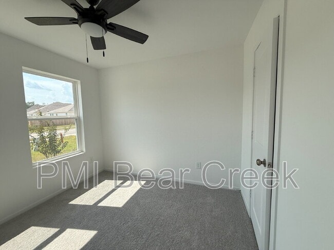 Building Photo - 10268 Prairie Dunes Ln